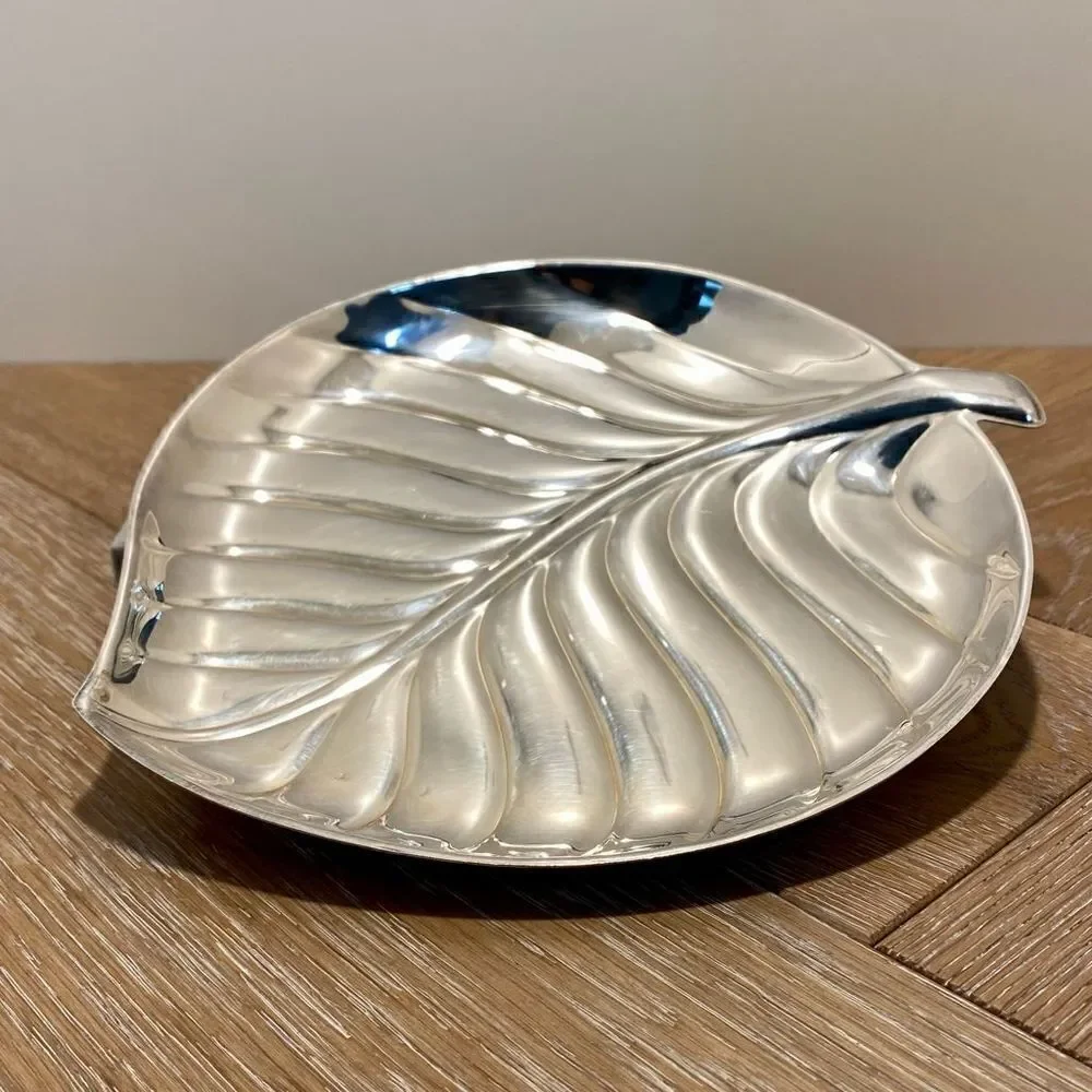 International Silver Company Vintage Pattern 8198 Leaf Serving Tray